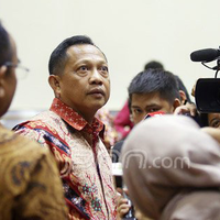jokowi-tabrak-aturan-calonkan-tito-sebagai-kaplori