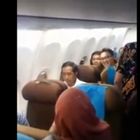 naik-pesawat-komersil-jokowi-dipuji-puji-warga-malaysia