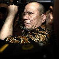 jampidsus-sebut-kpk-akan-periksa-la-nyalla-besok