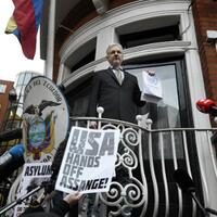 menyerukan-freeasengas-demi-kebebasan-tokoh-kunci-wikileaks