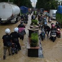 banjir-dan-longsor-ancam-pemudik