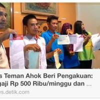 ricuh-demo-tolak-ahok-diwarnai-lempar-batu-dan-gas-air-mata