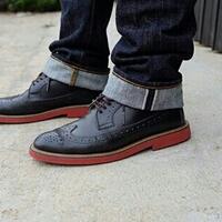 cewe-lebih-demen-ngeliat-cowok-pake-model-sepatu-apa