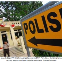 polisi-dikeroyok-satpol-pp-karena-jualan-sosis-di-jalan