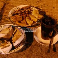 10-angkringan-kondang-tempat-bernostalgia-kala-pulang-ke-jogja