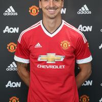 resmi-selamat-datang-di-old-trafford-zlatan-ibrahimovic