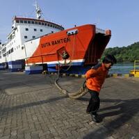 h-2-pelabuhan-merak-lengang