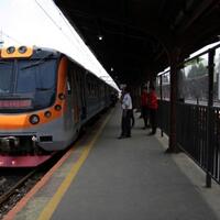 penumpang-krl-stasiun-tanjung-priok-meningkat-tiga-kali-lipat
