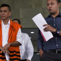 kpk-sita-4-mobil--6-apartemen-milik-sanusi