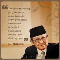 habibie-terkenang-ainun-saat-tonton-jilbab-traveler