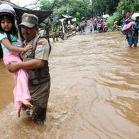 banjir-15-meter-rendam-ratusan-rumah-di-pondok-labu