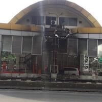 gardu-tol-senayan-ikut-hangus-terbakar-bersama-alphard-ini-penampakannya