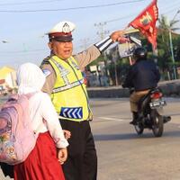 kisah-mbah-agus-polisi-jujur-dari-brebes-saya-takut-nanti-di-alam-kubur