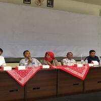 datangi-surabaya-jaklovers-bermaksud--menjemput--risma