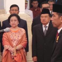 megawati-di-sekitar-jokowi