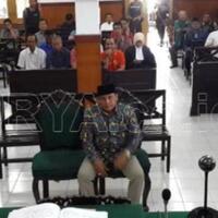 saat-wakil-ketua-dprd-terdakwa-kasus-ijazah-palsu-ditanyai-hakim-arti-quots-1quot