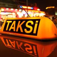 tips-agar-jauh-dari-bahaya-saat-naik-taksi