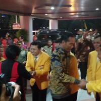 kisah-7-partai-melawan-ahok-dan-gagalnya-diplomasi-di-atas-vw-caravelle