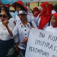 warga-ancam-duduki-rumah-risma-jika-jadi-ke-jakarta