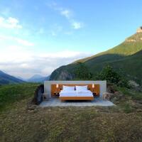 unik-hotel-alam-terbuka-di-pegunungan-alpen-switzerland--picvid
