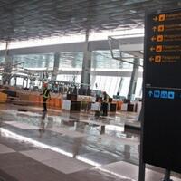 banjir-di-terminal-3-karena-pipa-air-tersumbat