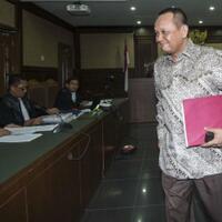 pengakuan-pengakuan-mantan-sekjen-ma