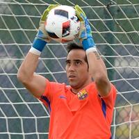 terkait-claudio-bravo-barcelona-konfirmasi-kesepakatan-dengan-manchester-city