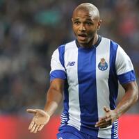 arsenal--everton-bersaing-ketat-rekrut-yacine-brahimi