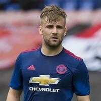 ryan-giggs-kagumi-fisik-luar-buasa-luke-shaw