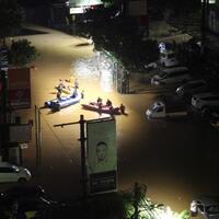 kali-krukut-terjepit-jenuh-lalu-mengamuk