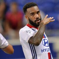 tawaran-50-juta-west-ham-united-pada-alexandre-lacazette-ditolak