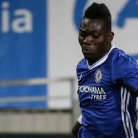 lagi-chelsea-pinjamkan-christian-atsu