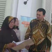 tuminah-berkaca-kaca-anaknya-yang-sekarat-dibantu-ahok