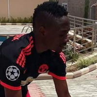 foto-ahmed-musa-pakai-jersey-manchester-united-jadi-viral
