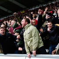 fans-manchester-united-protes-ke-feyenoord