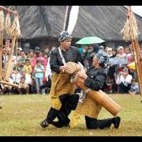ingin-lebih-mengenal-budaya-indonesia-9-upacara-adat-ini-wajib-kamu-ketahui