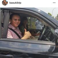 manfaatkan-libur-iduladha-ahok-bawa-istri-keliling-jakarta-bekasi