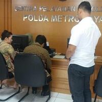 istri-mario-teguh-datangi-polda-metro