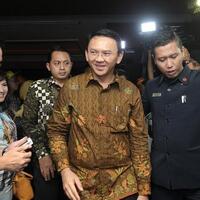 ahok-lansia-dan-disabilitas-kini-gratis-naik-transjakarta