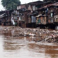 pemkot-jaksel-layangkan-sp3-rumah-rumah-di-bantaran-ciliwung-segera-dibongkar