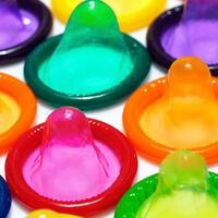 sejoli-ini-malu-beli-kondom-akhirnya-pakai-plastik-ini-akibatnya