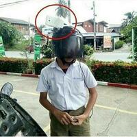 tak-ada-rotan-handphone-pun-jadi