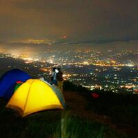 fr-jalan-jalan-bareng-kasterid---ngecamp-asik-di-bukit-alesano-bogor