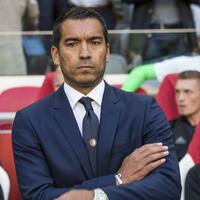 giovanni-van-bronckhorst-manchester-united-masih-klub-besar