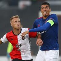 chris-smalling-enggan-ratapi-kekalahan-dari-feyenoord