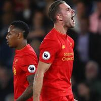 jurgen-klopp-jordan-henderson-pikul-beban-berat