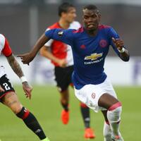 dirk-kuyt-paul-pogba-frustrasi-saat-kalah-dari-feyenoord