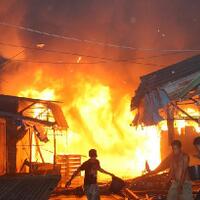 50-rumah-terbakar-di-kramat-sentiong-300-jiwa-kehilangan-tempat-tinggal
