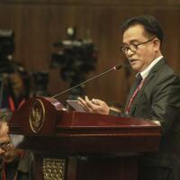 yusril-batal-tantang-ahok-di-pilkada-dan-mk