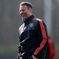 swansea-city-hubungi-ryan-giggs